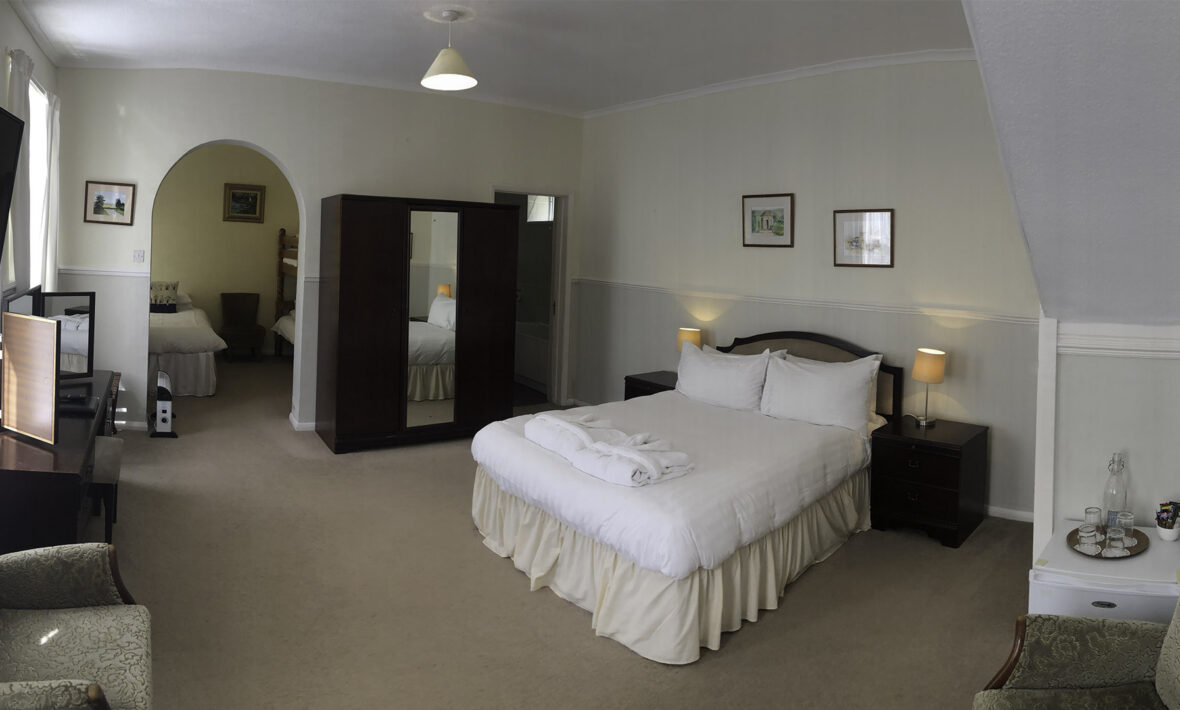 Arlington (Family Room)